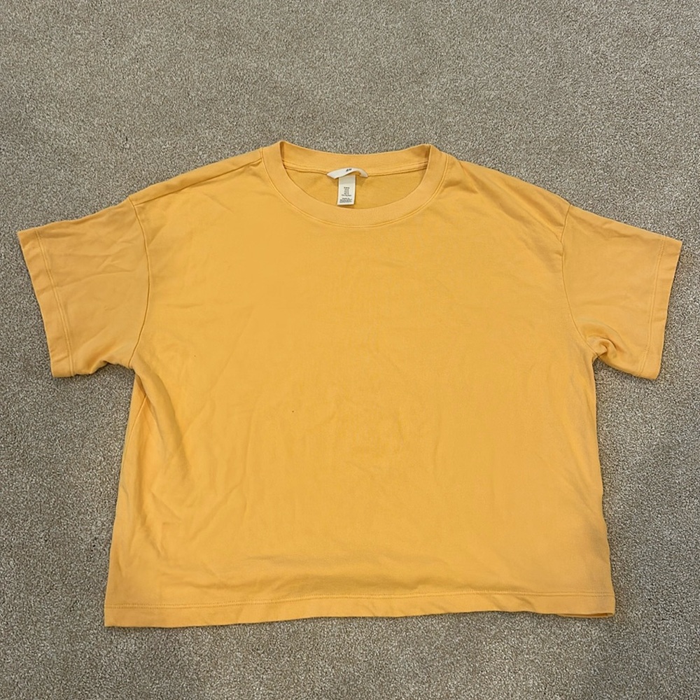 Basic yellow tee from H&M size medium